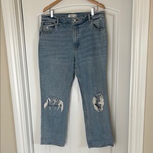 Abercrombie & Fitch Blue The 90’s Straight Ultra High‎ Rise Women’s Size 16 / 33